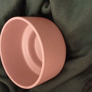 Light purple decorating bowl or can be used as a flower pot